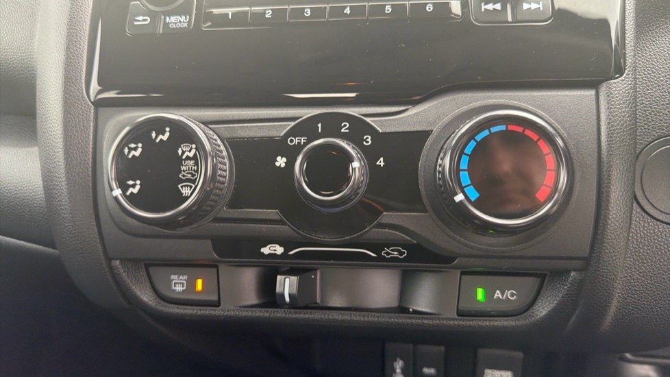 Honda Jazz 1.3 i-VTEC S 5dr Petrol Hatchback - Image 22