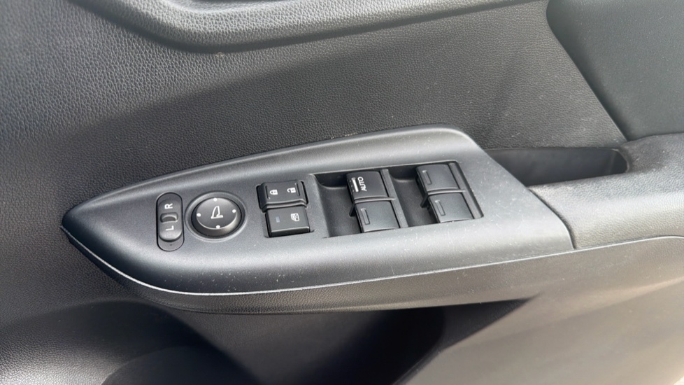 Honda Jazz 1.3 i-VTEC S 5dr Petrol Hatchback - Image 24