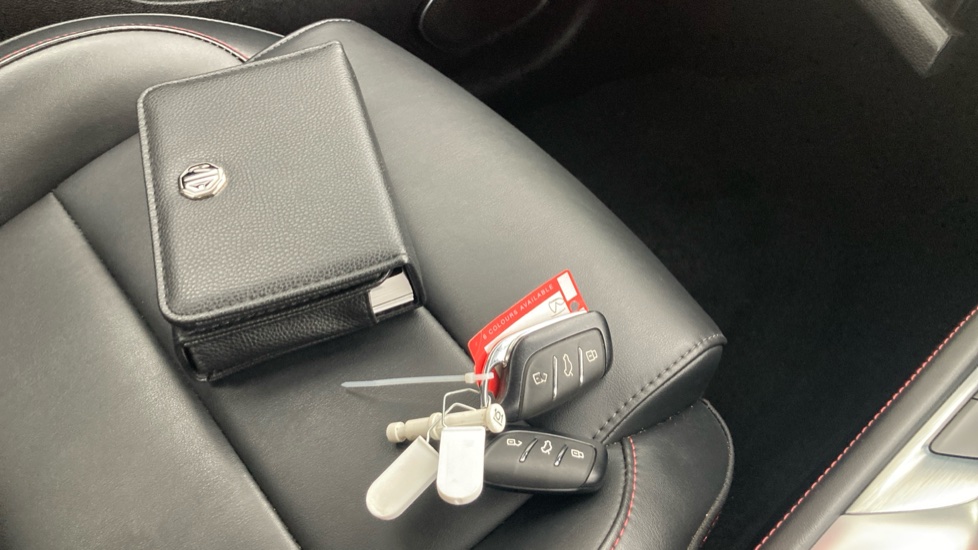 MG HS 1.5 T-GDI Excite 5dr Petrol Hatchback - Image 19