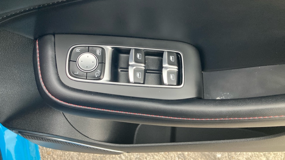 MG HS 1.5 T-GDI Excite 5dr Petrol Hatchback - Image 31