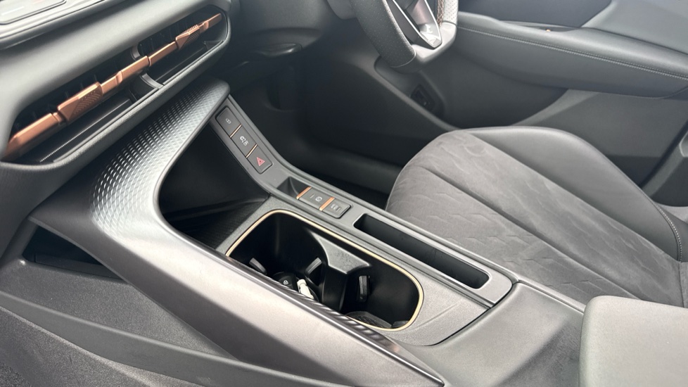 CUPRA Terramar 1.5 eTSI 150 V2 5dr DSG Petrol Hatchback - Image 13