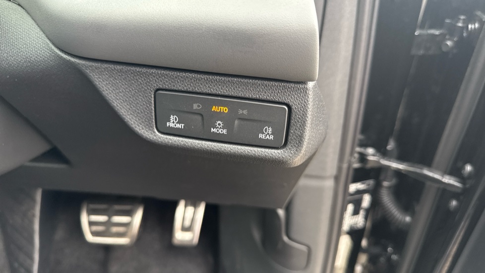 CUPRA Terramar 1.5 eTSI 150 V2 5dr DSG Petrol Hatchback - Image 28