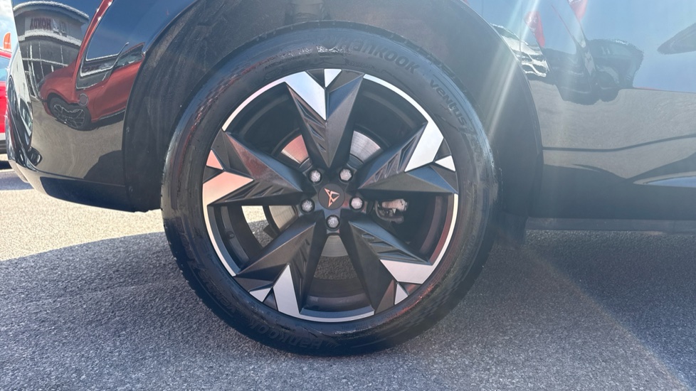 CUPRA Terramar 1.5 eTSI 150 V2 5dr DSG Petrol Hatchback - Image 7