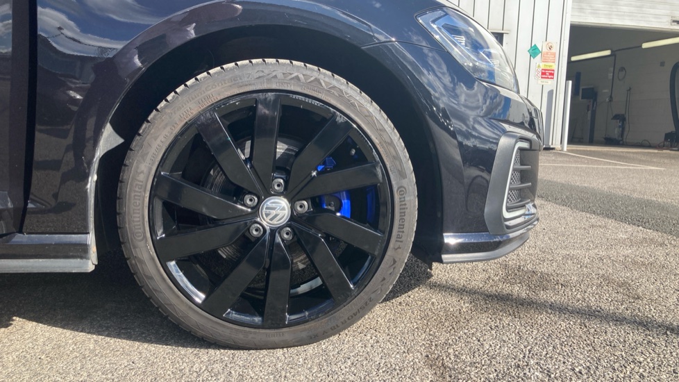 Volkswagen Golf 1.4 TSI GTE Advance 5dr DSG Hatchback - Image 7
