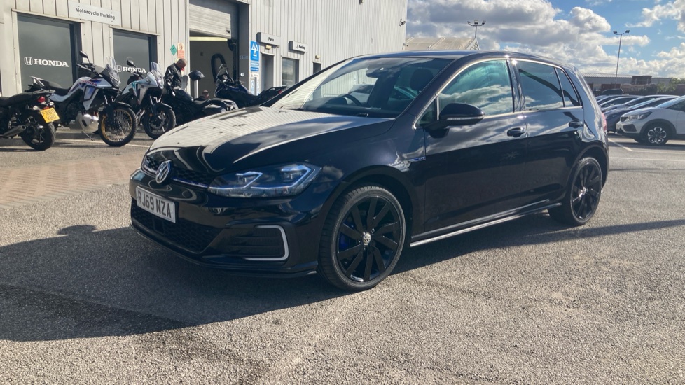 Volkswagen Golf 1.4 TSI GTE Advance 5dr DSG Hatchback - Image 26