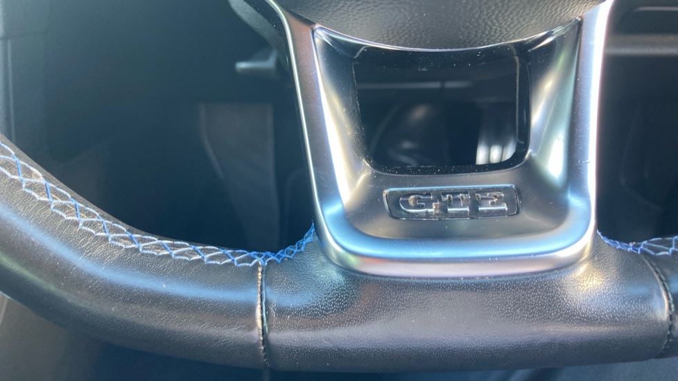 Volkswagen Golf 1.4 TSI GTE Advance 5dr DSG Hatchback - Image 31