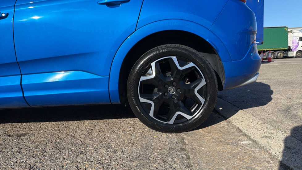 Vauxhall Grandland 1.2 Turbo Ultimate 5dr Petrol Hatchback - Image 7