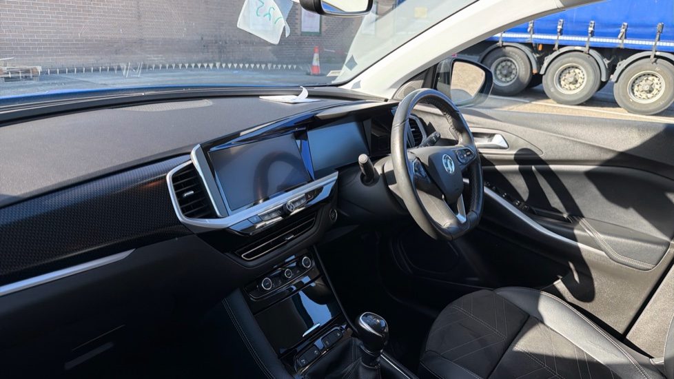 Vauxhall Grandland 1.2 Turbo Ultimate 5dr Petrol Hatchback - Image 9