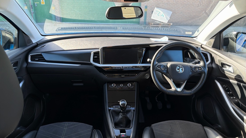 Vauxhall Grandland 1.2 Turbo Ultimate 5dr Petrol Hatchback - Image 10