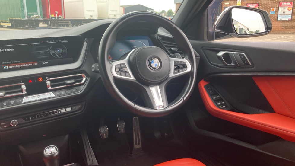 BMW 1 Series 118i [136] M Sport 5dr Petrol Hatchback - Image 9