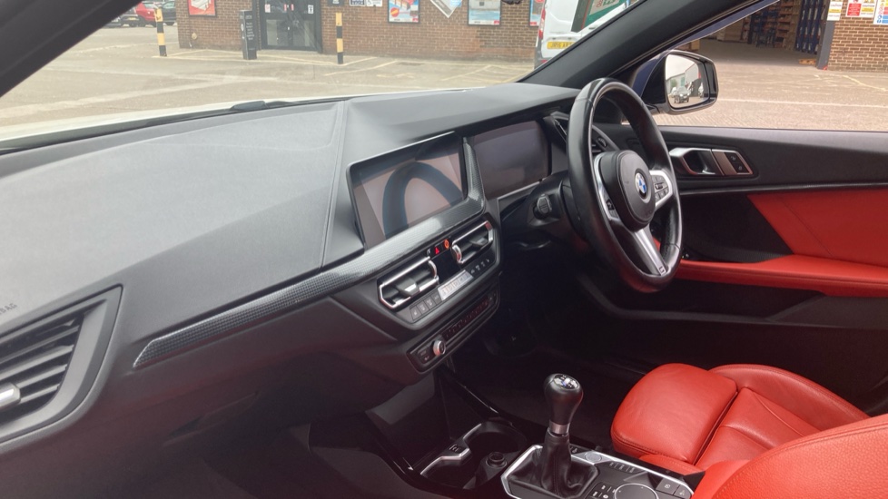 BMW 1 Series 118i [136] M Sport 5dr Petrol Hatchback - Image 22