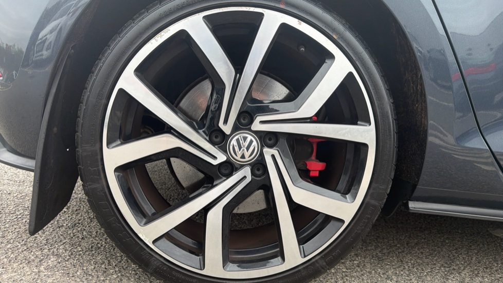 Volkswagen Golf 2.0 TSI 245 GTI Performance 5dr DSG Petrol Hatchback - Image 7