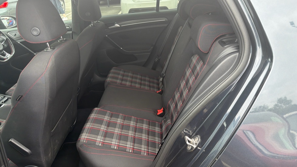 Volkswagen Golf 2.0 TSI 245 GTI Performance 5dr DSG Petrol Hatchback - Image 16