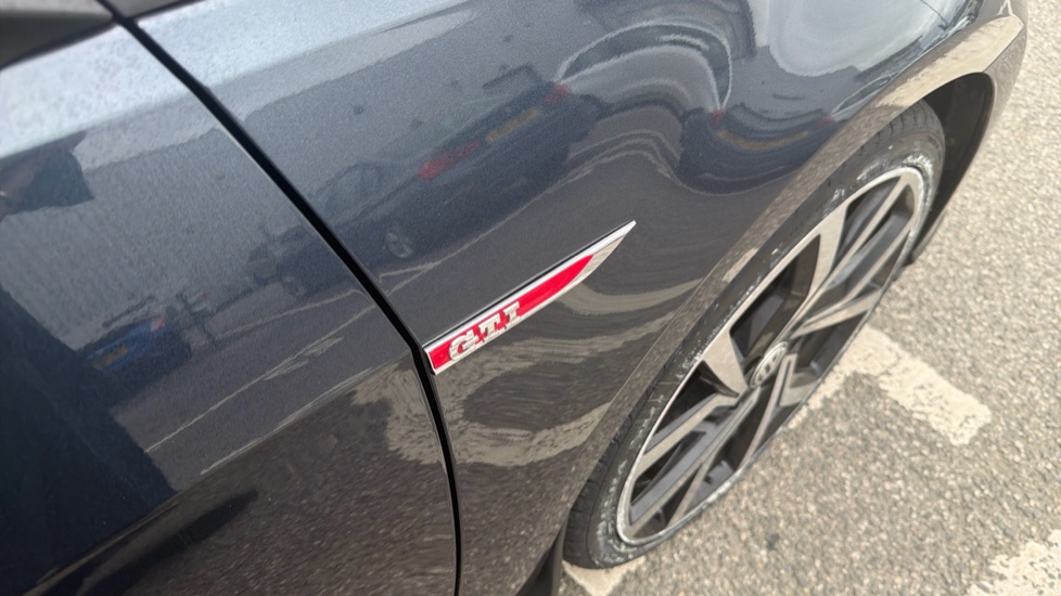 Volkswagen Golf 2.0 TSI 245 GTI Performance 5dr DSG Petrol Hatchback - Image 31