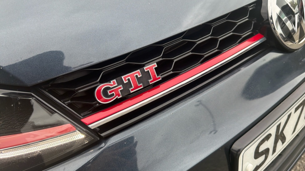 Volkswagen Golf 2.0 TSI 245 GTI Performance 5dr DSG Petrol Hatchback - Image 33