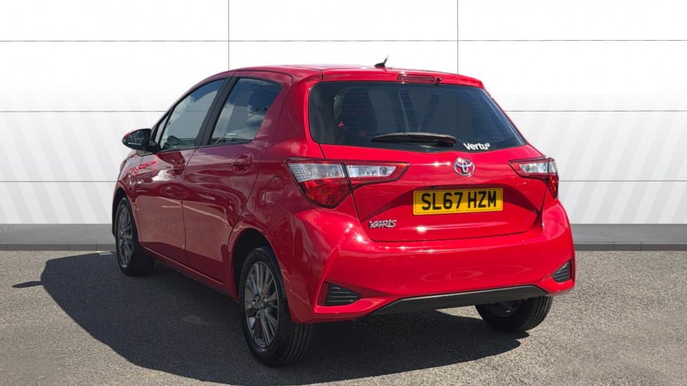 Toyota Yaris 1.5 VVT-i Icon 5dr Petrol Hatchback - Image 2