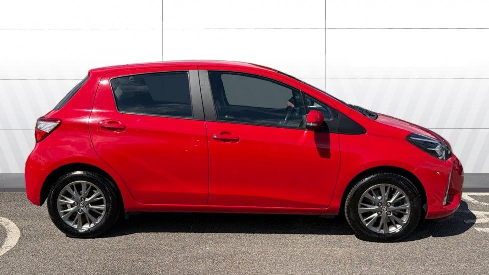 Toyota Yaris 1.5 VVT-i Icon 5dr Petrol Hatchback - Image 5