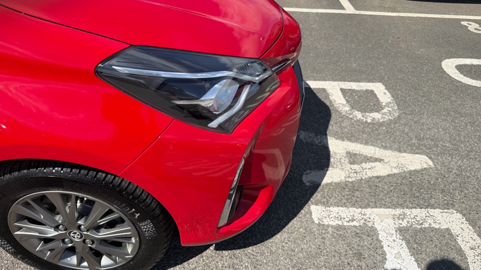 Toyota Yaris 1.5 VVT-i Icon 5dr Petrol Hatchback - Image 8