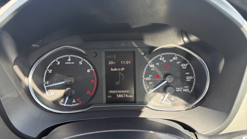 Toyota Yaris 1.5 VVT-i Icon 5dr Petrol Hatchback - Image 18