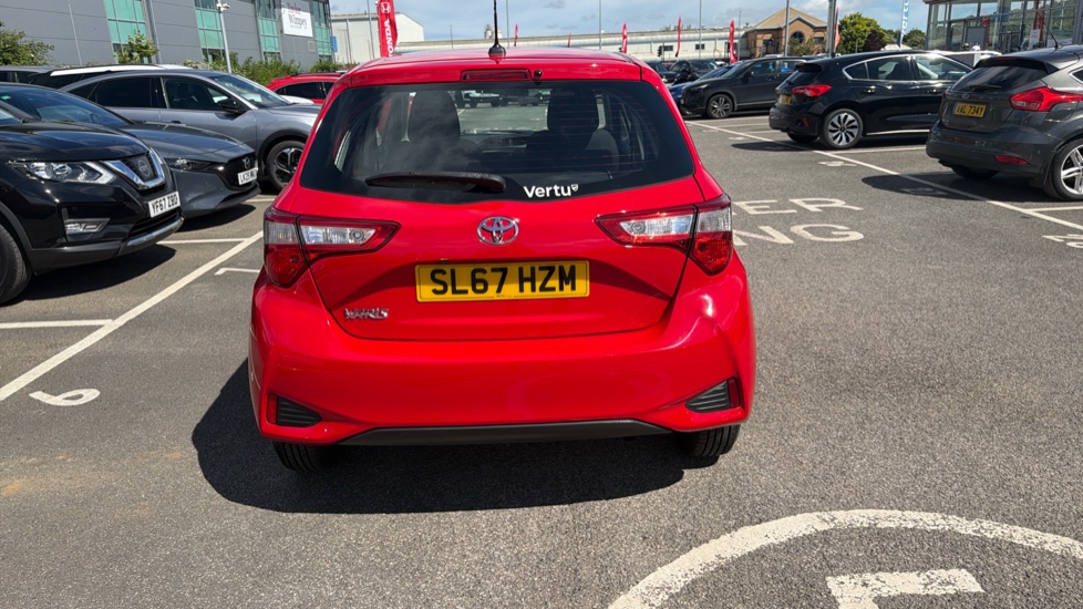 Toyota Yaris 1.5 VVT-i Icon 5dr Petrol Hatchback - Image 26