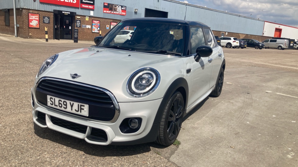 MINI Hatchback 1.5 Cooper Sport II 5dr Auto Petrol Hatchback - Image 8