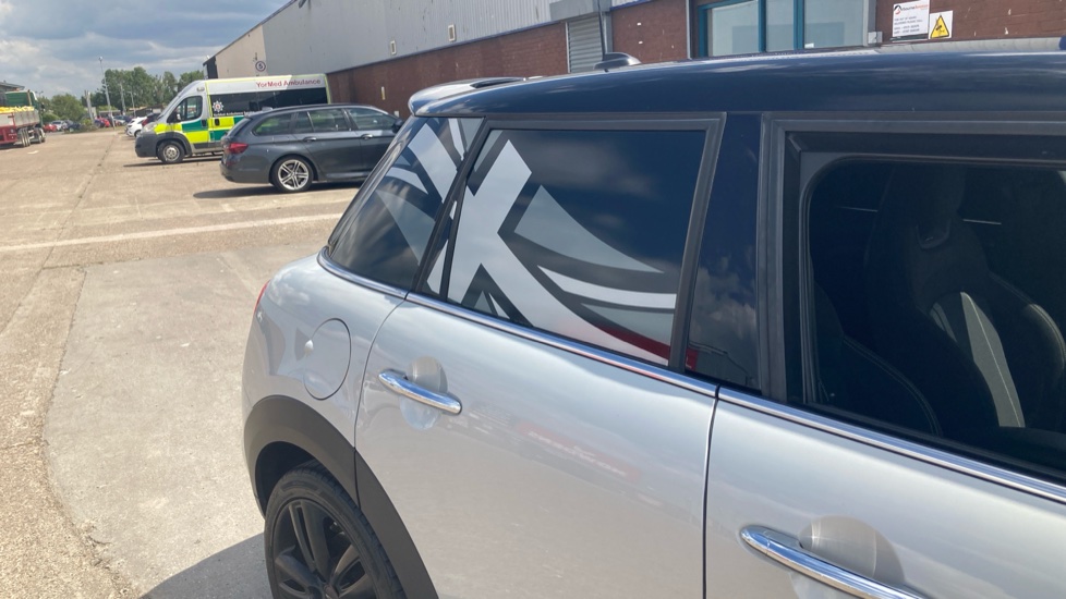 MINI Hatchback 1.5 Cooper Sport II 5dr Auto Petrol Hatchback - Image 24