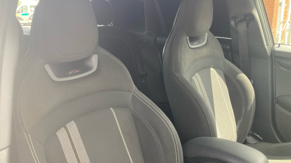 MINI Hatchback 1.5 Cooper Sport II 5dr Auto Petrol Hatchback - Image 25