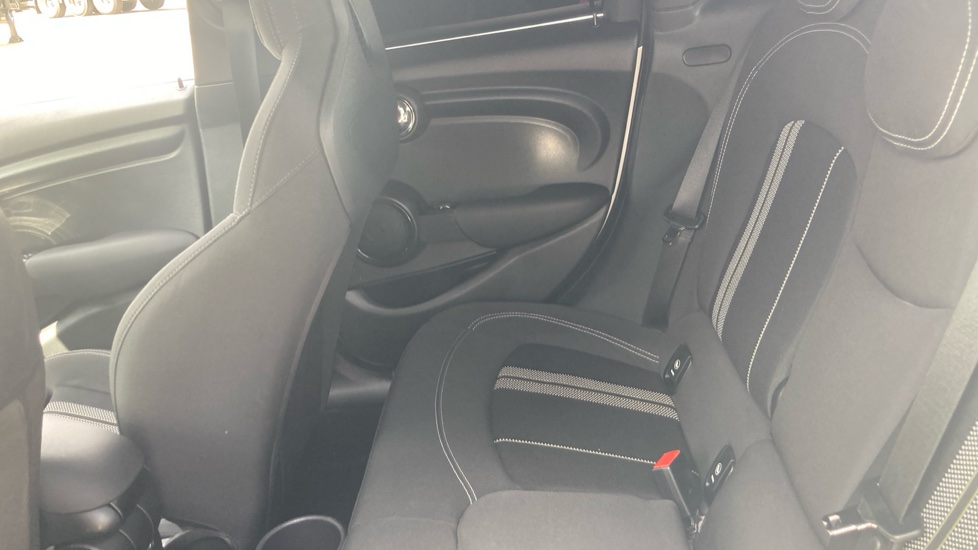 MINI Hatchback 1.5 Cooper Sport II 5dr Auto Petrol Hatchback - Image 30