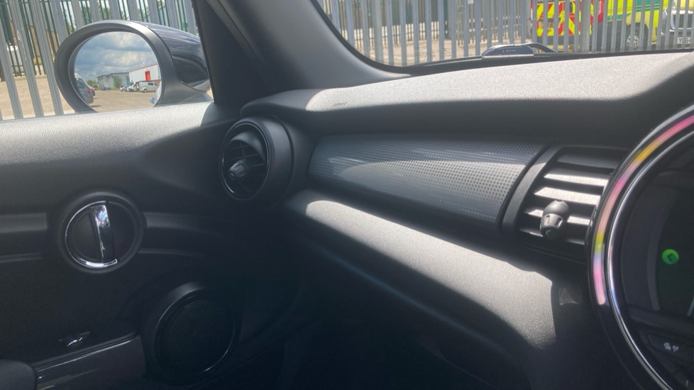 MINI Hatchback 1.5 Cooper Sport II 5dr Auto Petrol Hatchback - Image 34