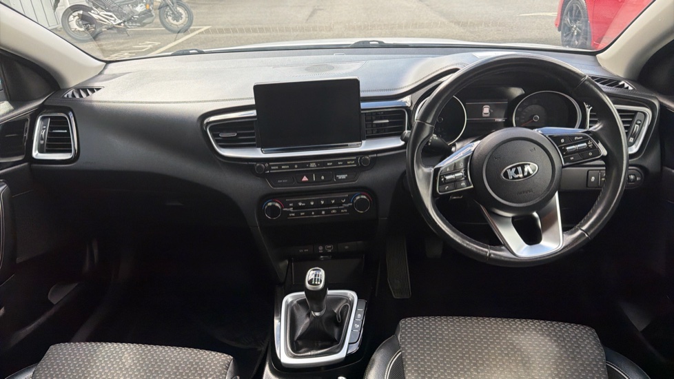 Kia Ceed 1.0T GDi ISG 3 5dr Petrol Hatchback - Image 10