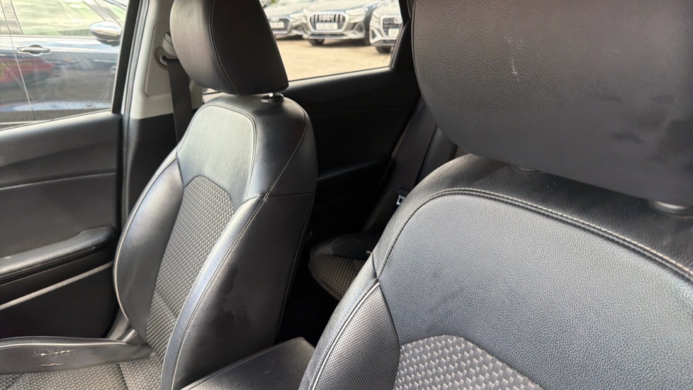 Kia Ceed 1.0T GDi ISG 3 5dr Petrol Hatchback - Image 15