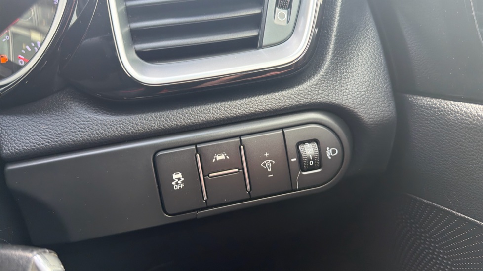 Kia Ceed 1.0T GDi ISG 3 5dr Petrol Hatchback - Image 20
