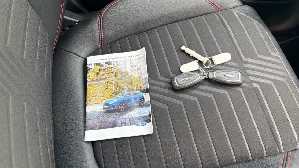 Ford Puma 1.0 EcoBoost Hybrid mHEV ST-Line X 5dr DCT Petrol Hatchback - Image 19