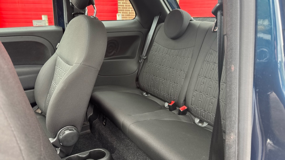 Fiat 500 1.0 Mild Hybrid Top 3dr Petrol Hatchback - Image 16
