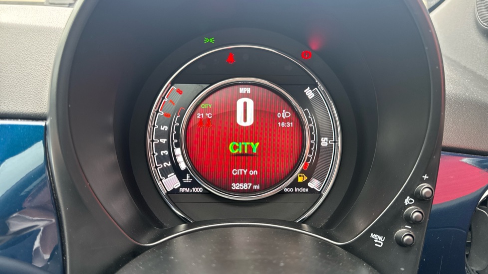 Fiat 500 1.0 Mild Hybrid Top 3dr Petrol Hatchback - Image 28