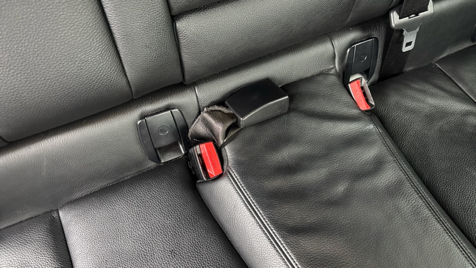 BMW 4 Series 420i M Sport 5dr Auto [Professional Media] Petrol Hatchback - Image 17