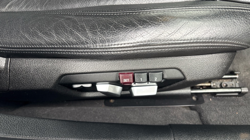 BMW 4 Series 420i M Sport 5dr Auto [Professional Media] Petrol Hatchback - Image 24