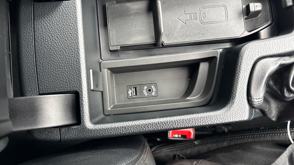 BMW 4 Series 420i M Sport 5dr Auto [Professional Media] Petrol Hatchback - Image 33