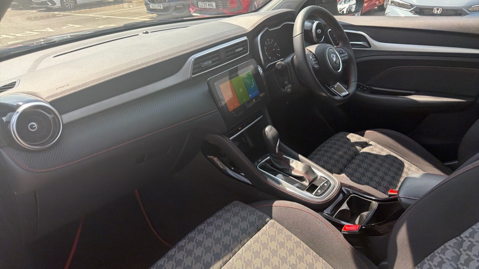 MG ZS 1.0T GDi Excite 5dr DCT Petrol Hatchback - Image 9