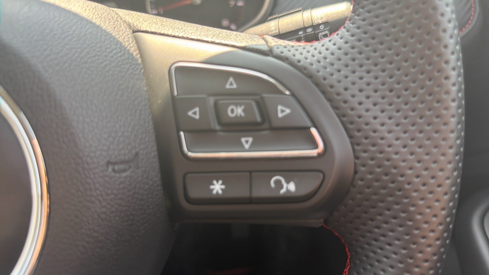 MG ZS 1.0T GDi Excite 5dr DCT Petrol Hatchback - Image 23