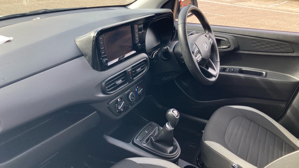 Hyundai i10 1.0 [63] Advance 5dr [Nav] Petrol Hatchback - Image 26