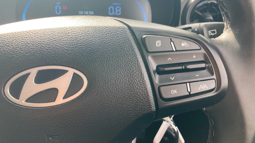 Hyundai i10 1.0 [63] Advance 5dr [Nav] Petrol Hatchback - Image 33