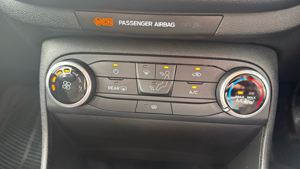 Ford Fiesta 1.0 EcoBoost Zetec 5dr Petrol Hatchback - Image 28