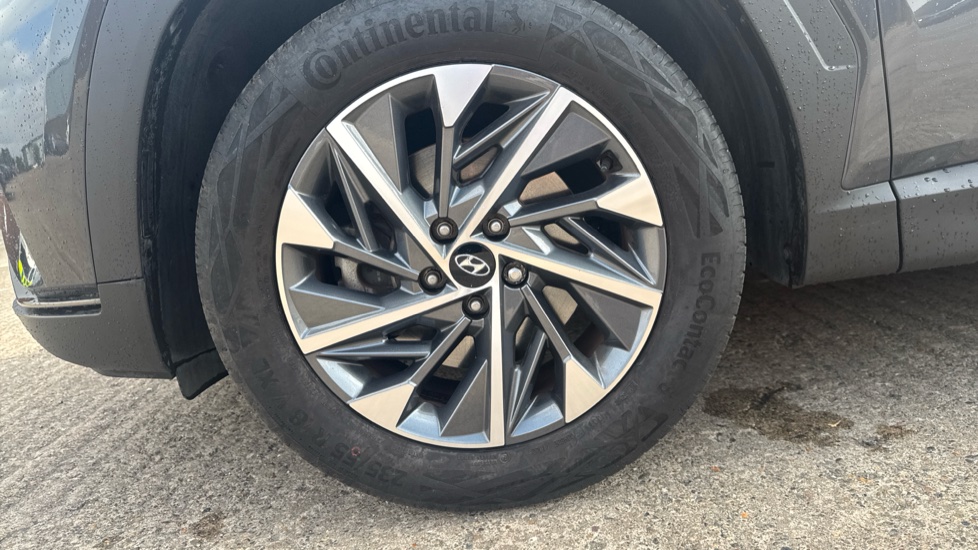 Hyundai TUCSON 1.6 TGDi Premium 5dr 2WD Petrol Estate - Image 23