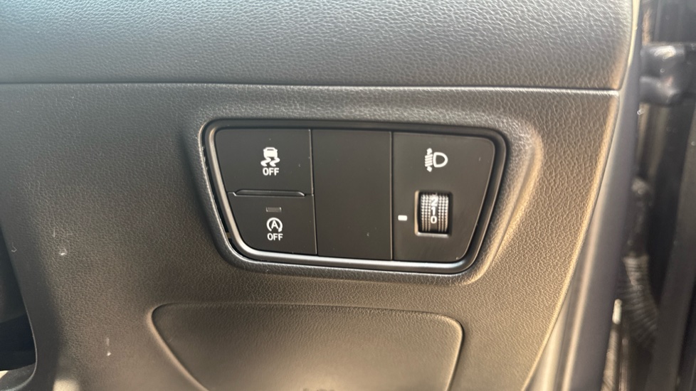Hyundai TUCSON 1.6 TGDi Premium 5dr 2WD Petrol Estate - Image 25