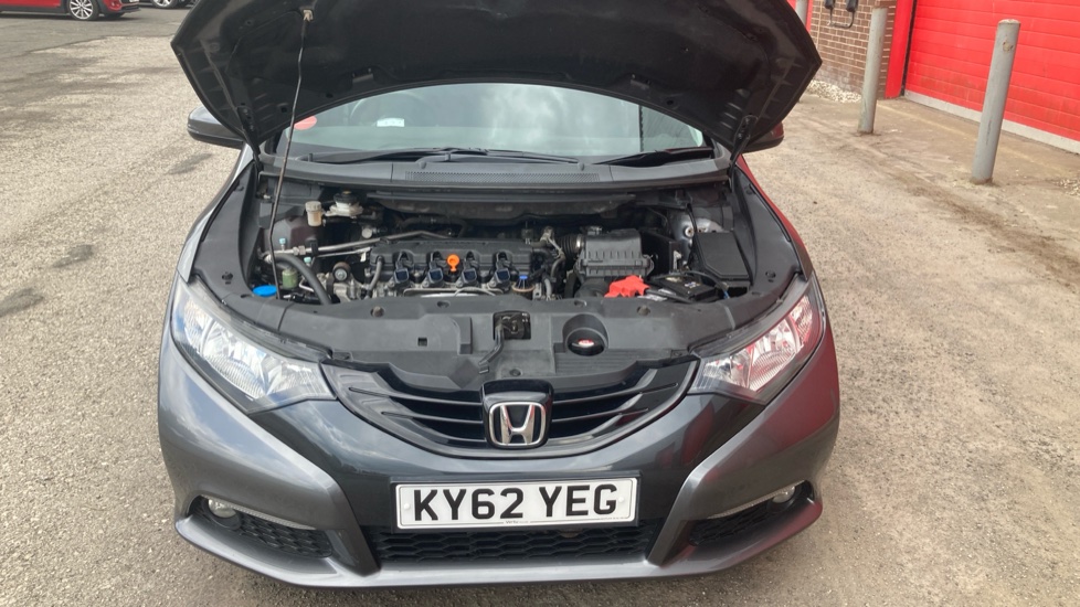 Honda Civic 1.8 i-VTEC ES 5dr Petrol Hatchback - Image 8