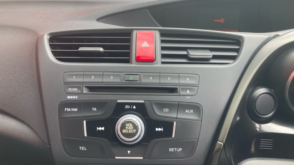 Honda Civic 1.8 i-VTEC ES 5dr Petrol Hatchback - Image 12