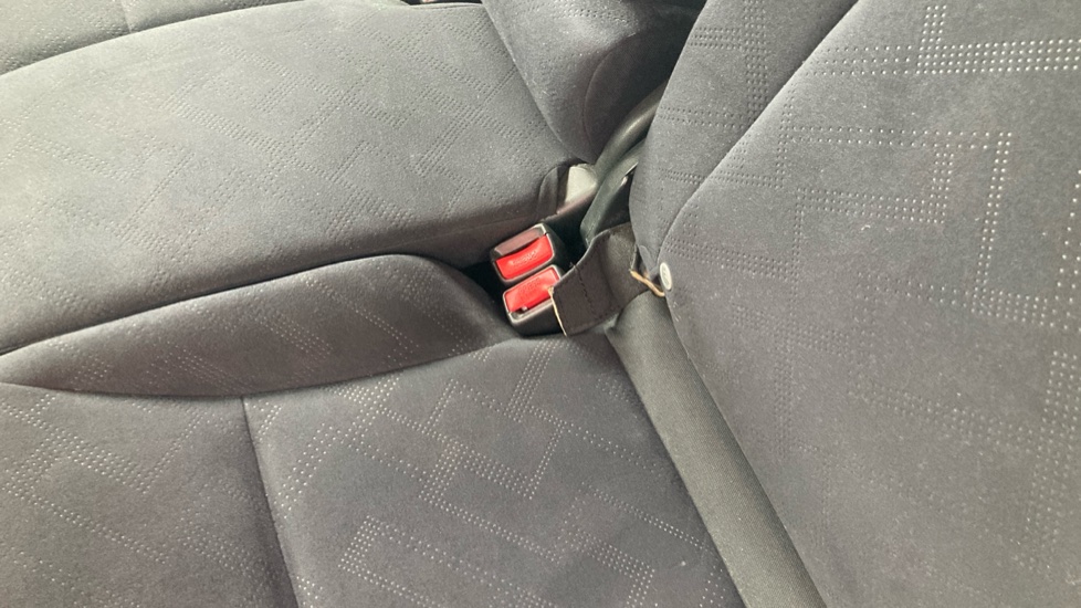 Honda Civic 1.8 i-VTEC ES 5dr Petrol Hatchback - Image 17