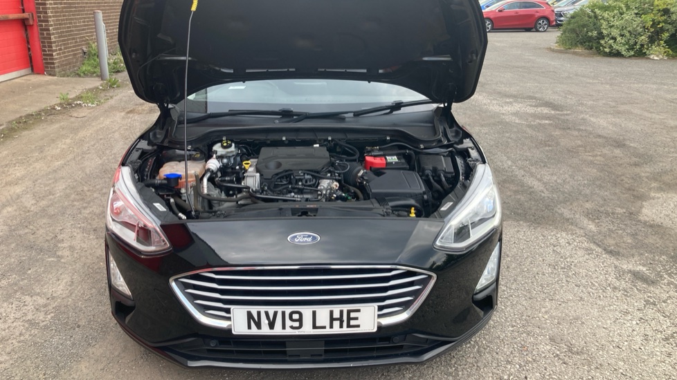 Ford Focus 1.0 EcoBoost 125 Zetec 5dr Petrol Hatchback - Image 8