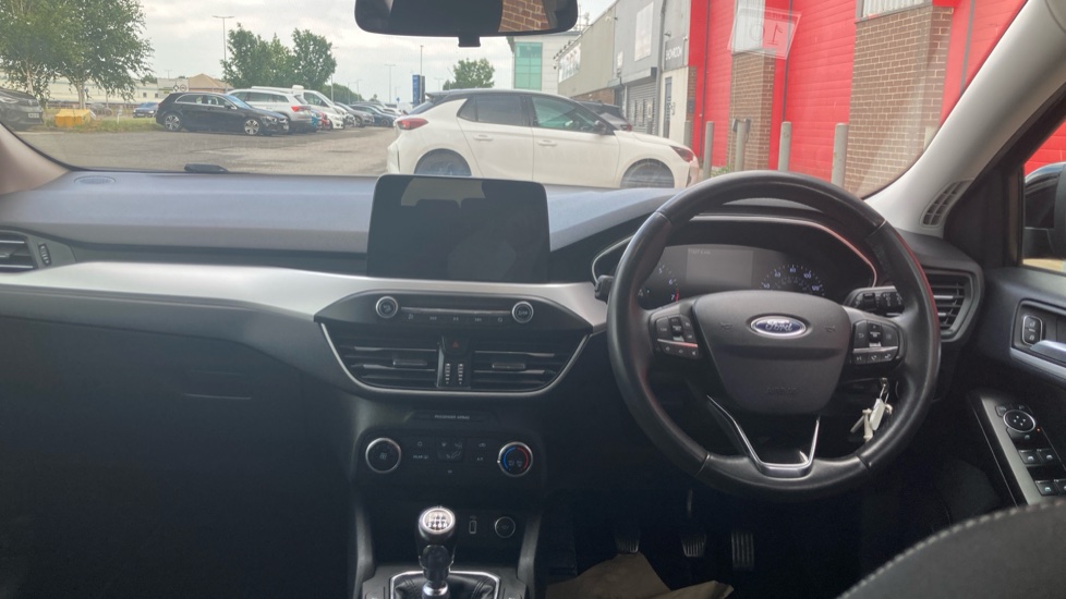 Ford Focus 1.0 EcoBoost 125 Zetec 5dr Petrol Hatchback - Image 10